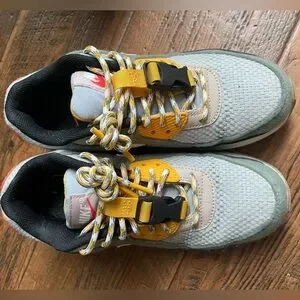 Nike Shoes Nike Air Max Buckle Spiral Sage Dc2529300 Size 5y